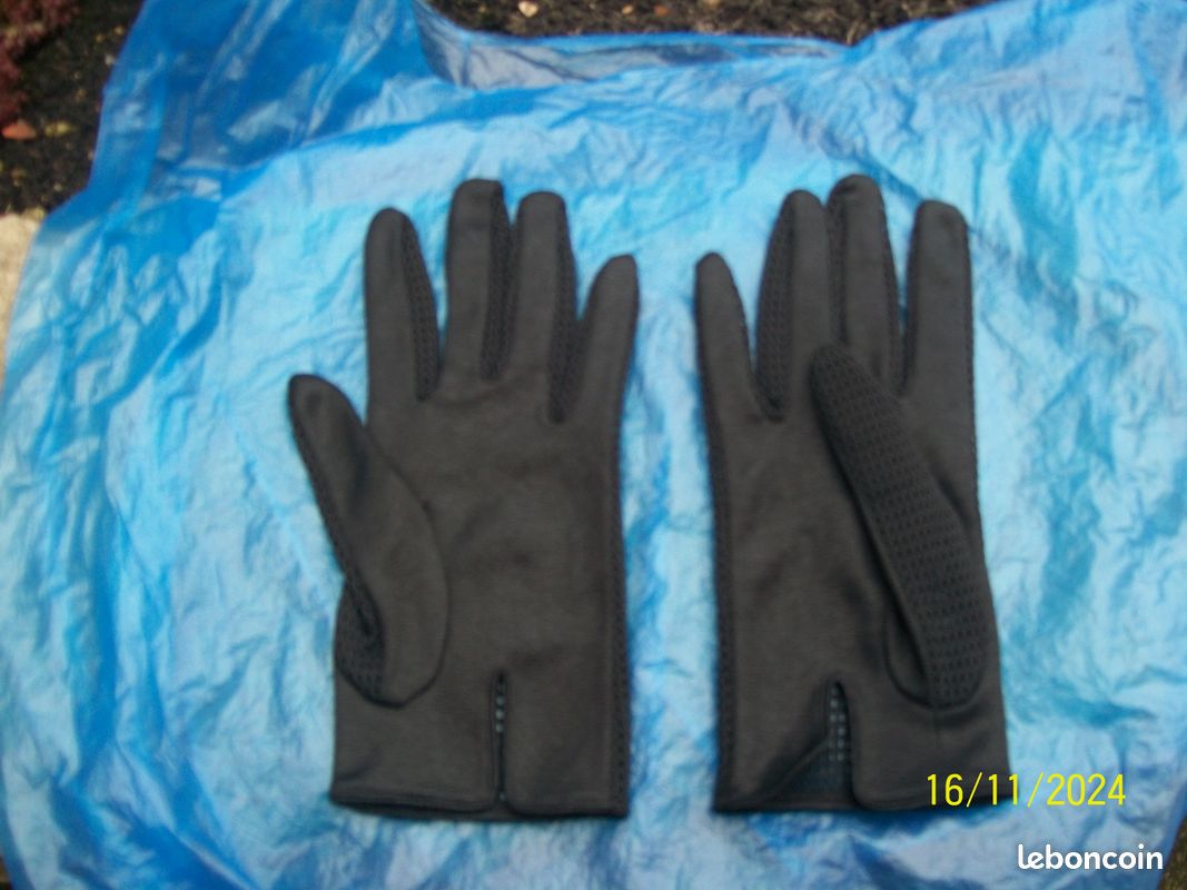 Gants Noir Neufs Coton Dessus Filet Crochet T 71/2 (image 1)