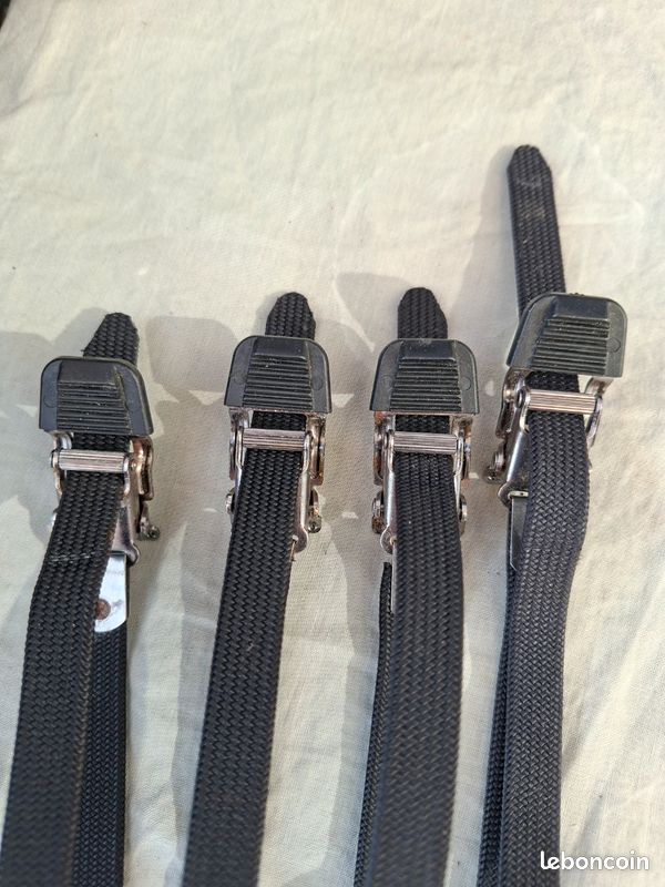 Courroie de cale pied cuir noire