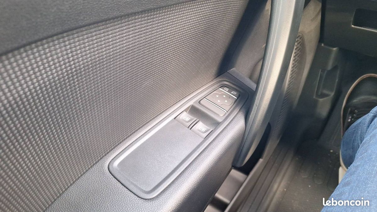 Renault kangoo van e tech el fg tole l1 ac11 gsr2 (image 17)