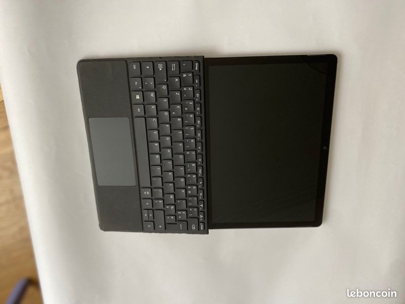 Microsoft Surface Go 2 (image 2)