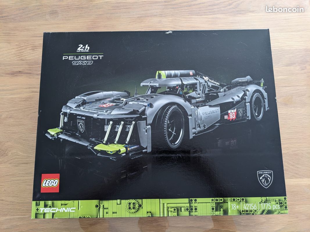 LEGO Technic 42156 Peugeot 9X8 24H Le Mans Hybrid Hypercar (image 3)