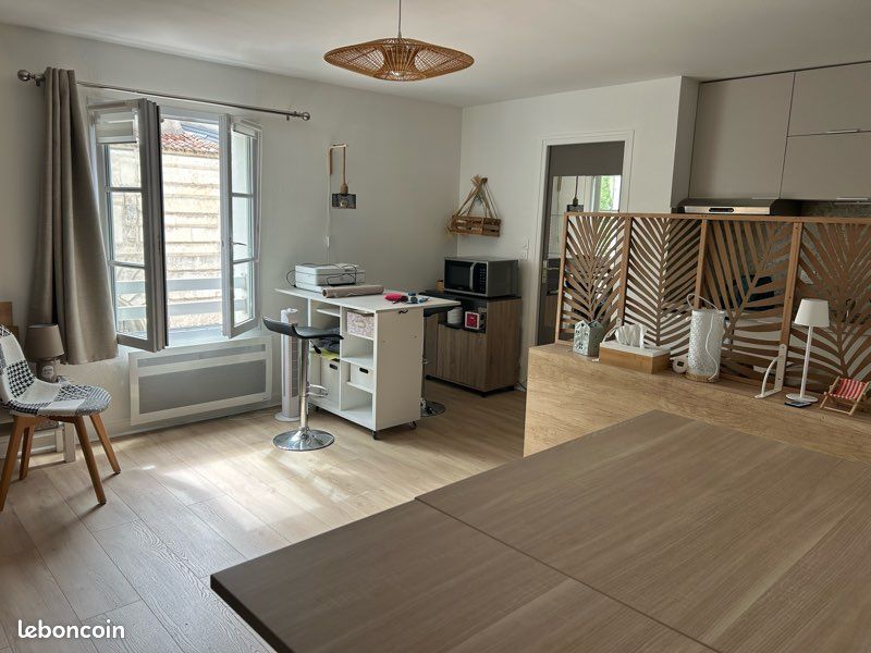 Appartement 1 pièce 28 m² · à La Rochelle · 28 m² · 660 €