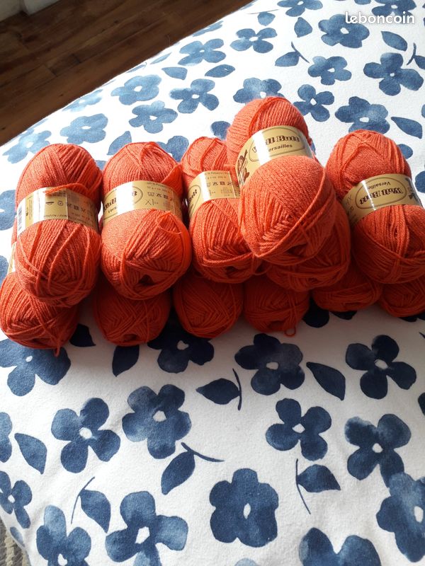 Pelotes de laines (image 1)