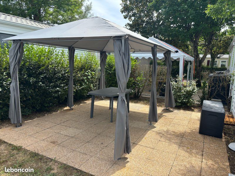 Local commercial 3 pièces 24 m² · à Saint-Pierre-d'Oléron · 24 m² · 10 800 €