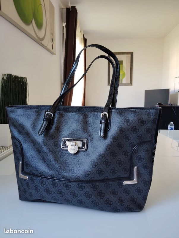 Cabas Guess Sac Banane Guess Pas Cher Handbag Sac Guess En Cuir