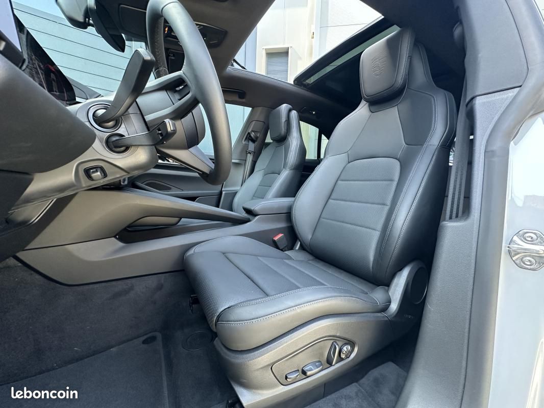 Porsche Macan ELECTRIQUE 360 CH 100KWH / 1RE MAIN FRANÇAISE ETAT NEUF (image 7)