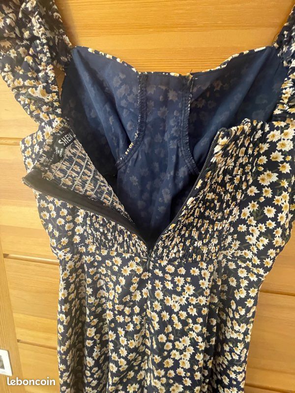 Robe fleurie dos smocké (image 6)