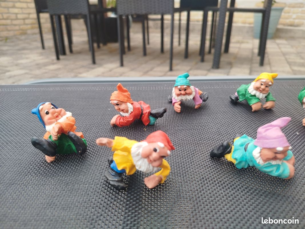 Lot de figurines des 7 nains (image 4)