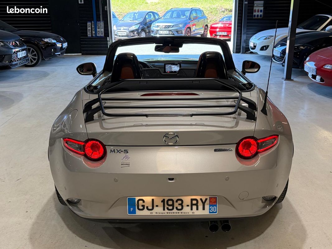Mazda MX-5 ND ST 2.0 SKYACTIV-G 184 SELECTION - 1ERE MAIN - 2022 - Intérrieur Cognac - Porte bagage - CAMERA - CARPLAY (image 6)