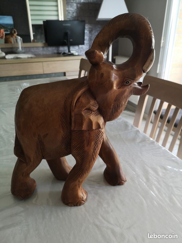 Elephant en bois (image 2)