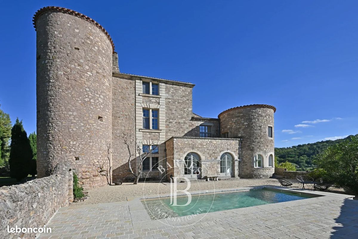 Maison 10 pièces 380 m² · à Soubès · 380 m² · 2 650 000 €