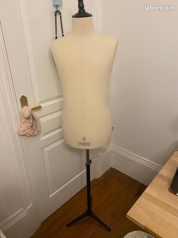 Mannequin en bois homme (image 1)