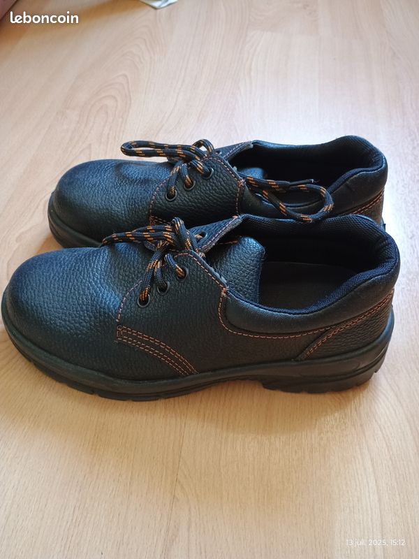 Chaussures sécurité (image 2)
