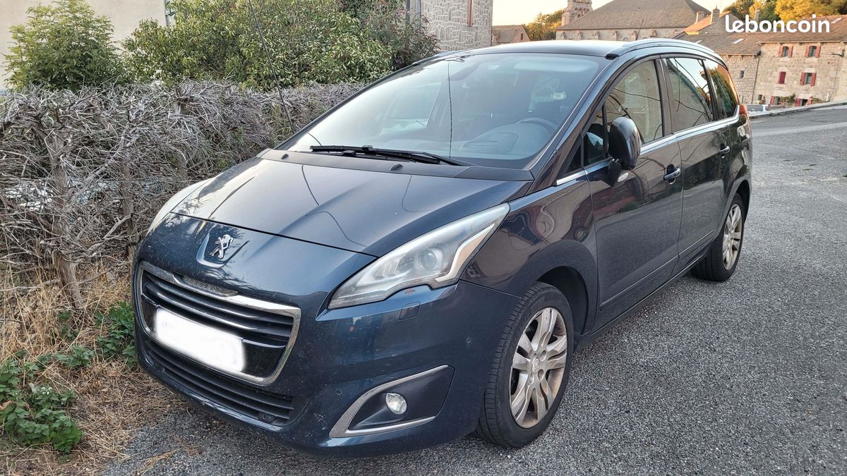 Peugeot 5008 (image 3)