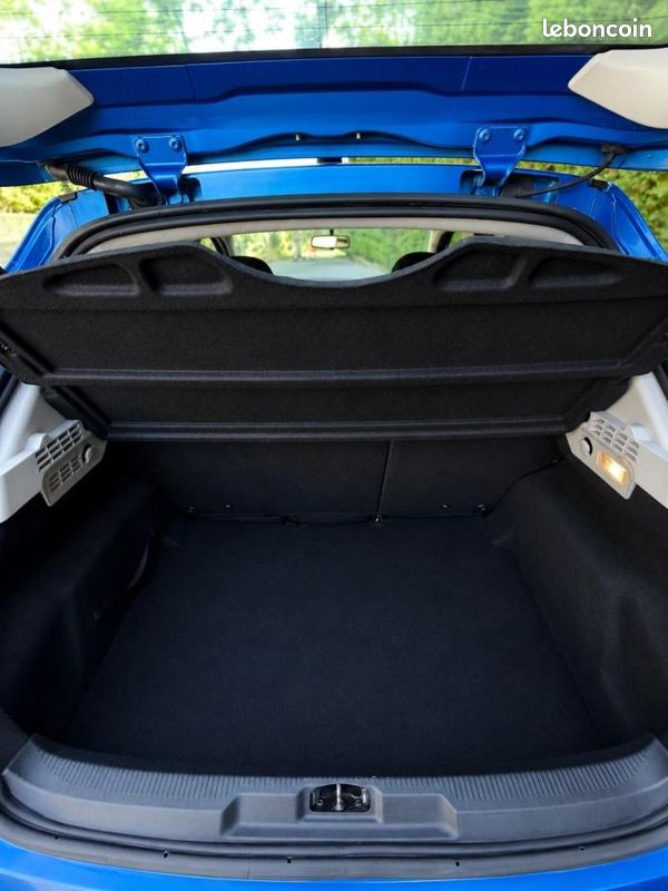 Peugeot 207 1.4 90 EXECUTIVE PACK / Embrayage neuf / distribution neuve / 2 clés...... (image 9)