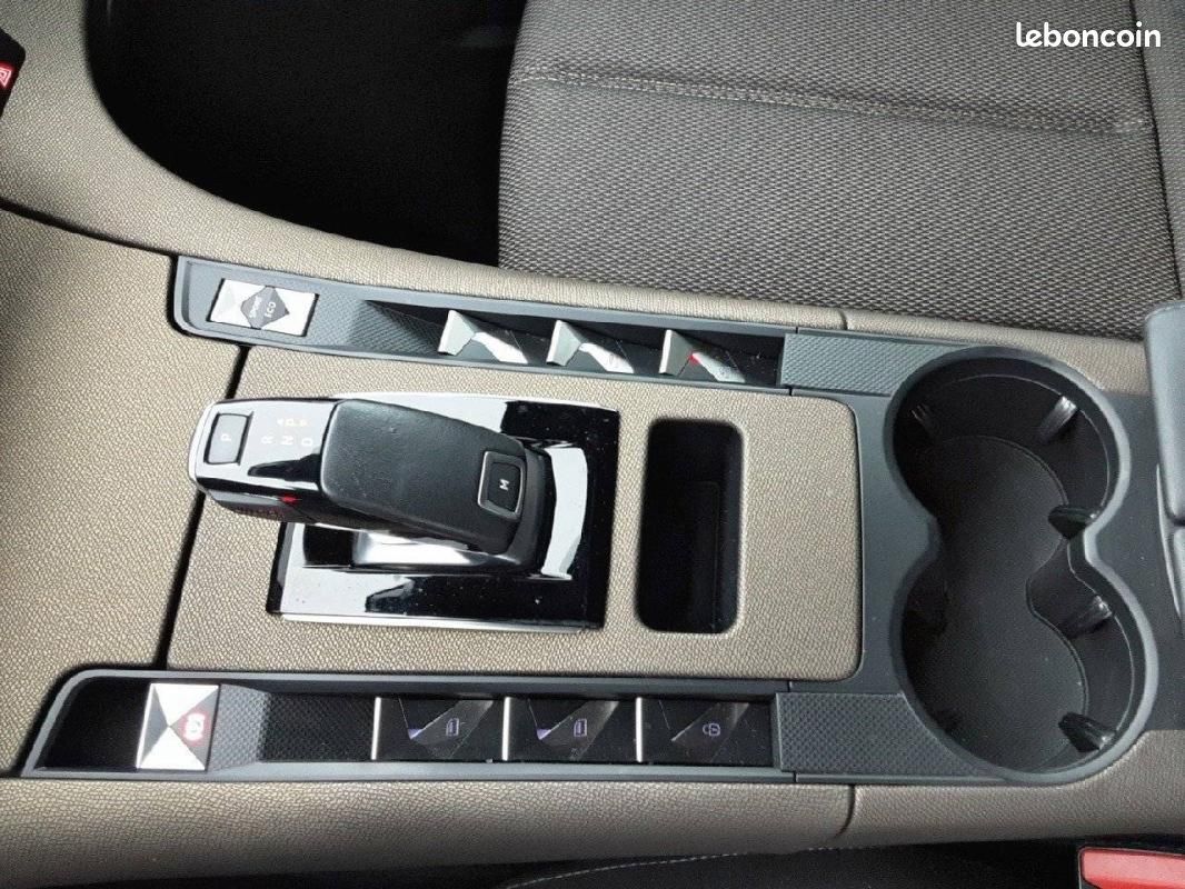 DS 7 Crossback DS7 BUSINESS BlueHDi 130 EAT8 - (image 24)