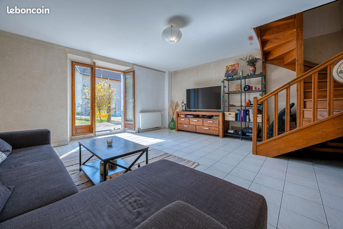 Appartement 4 pièces 105 m² · à Gruffy · 105 m² · 295 000 €