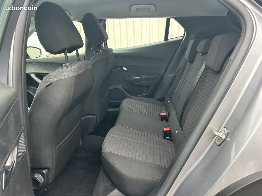 PEUGEOT 2008 II 1.5 BLUEHDI 110cv ACTIVE BUSINESS 1ERE MAIN (image 5)