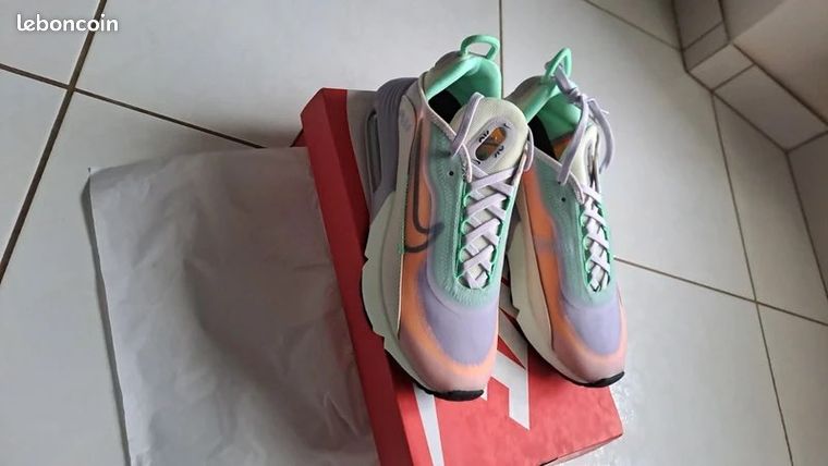 Nike Air Max 2090 Easter multicolores orange violet Chaussures