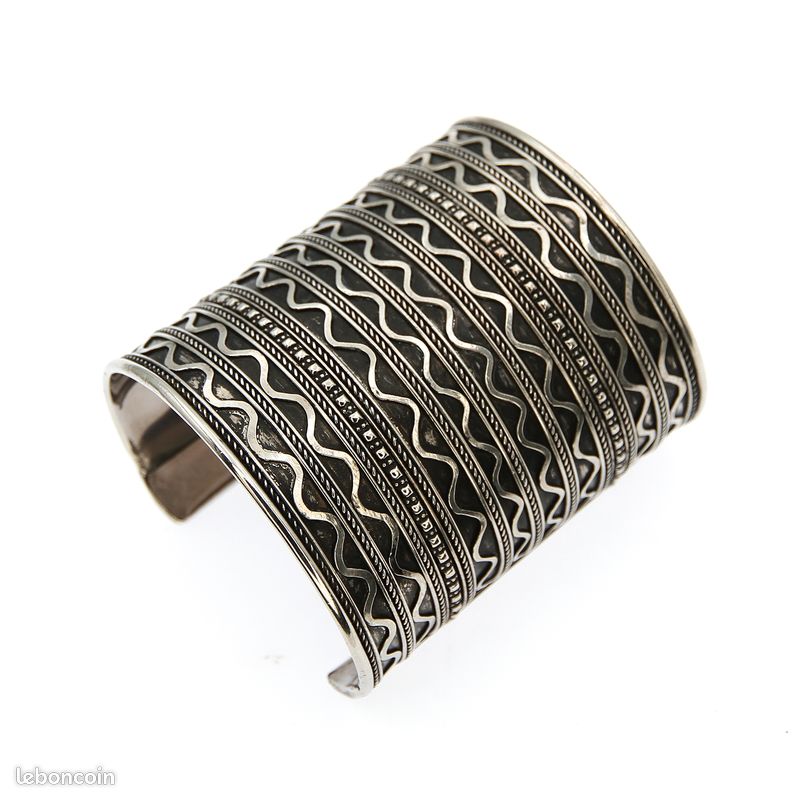 Bracelet Manchette Ancien En Argent Massif - Style Ethnique Saharien, Datant D'avant 1980, Occasion