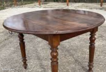 Table bon état (image 1)