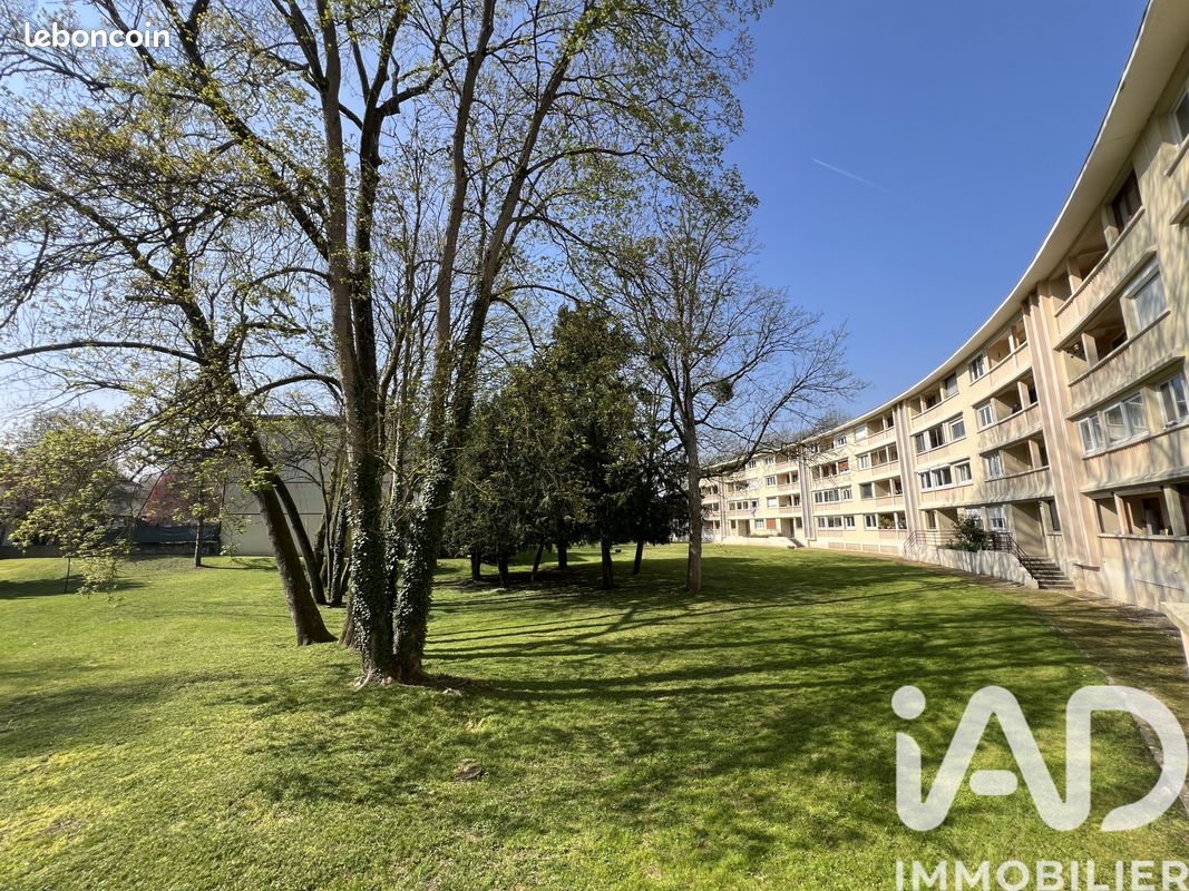 Appartement 4 pièces 72 m² · à Corbeil-Essonnes · 72 m² · 132 500 €