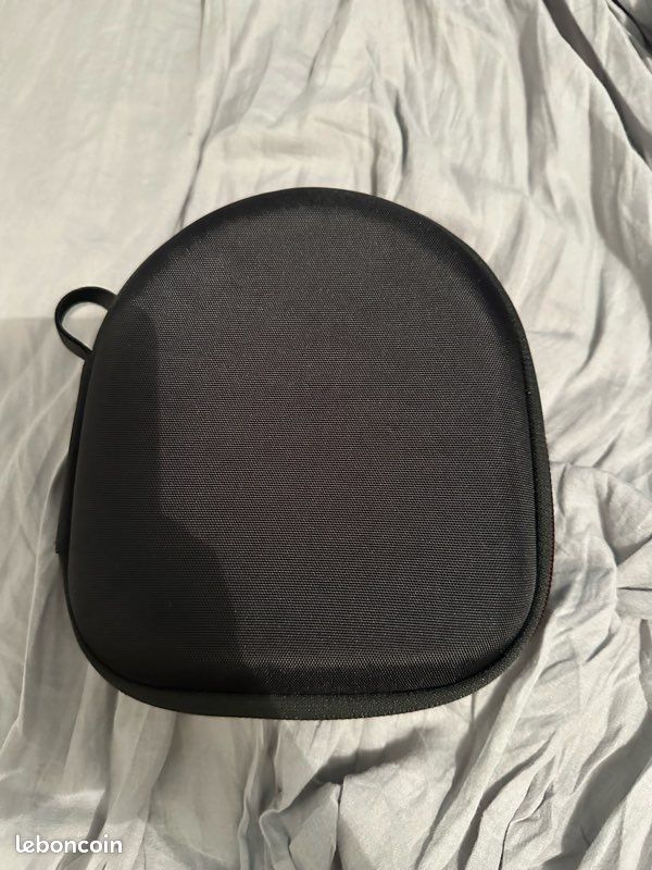 Étui rigide Casque Audio Très bon état (image 1)