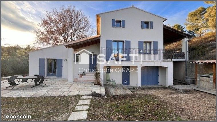 Villa 5 pièces 138 m²