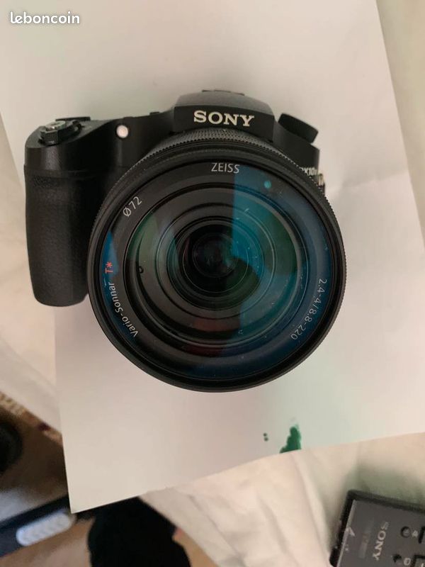 Sony RX10iii (image 1)