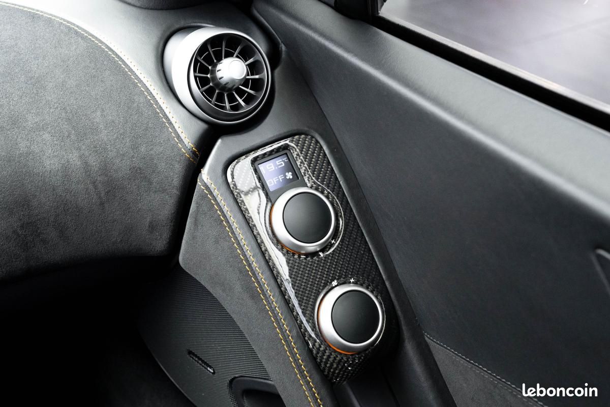 McLaren MP4-12C MP4 Coupe (image 40)