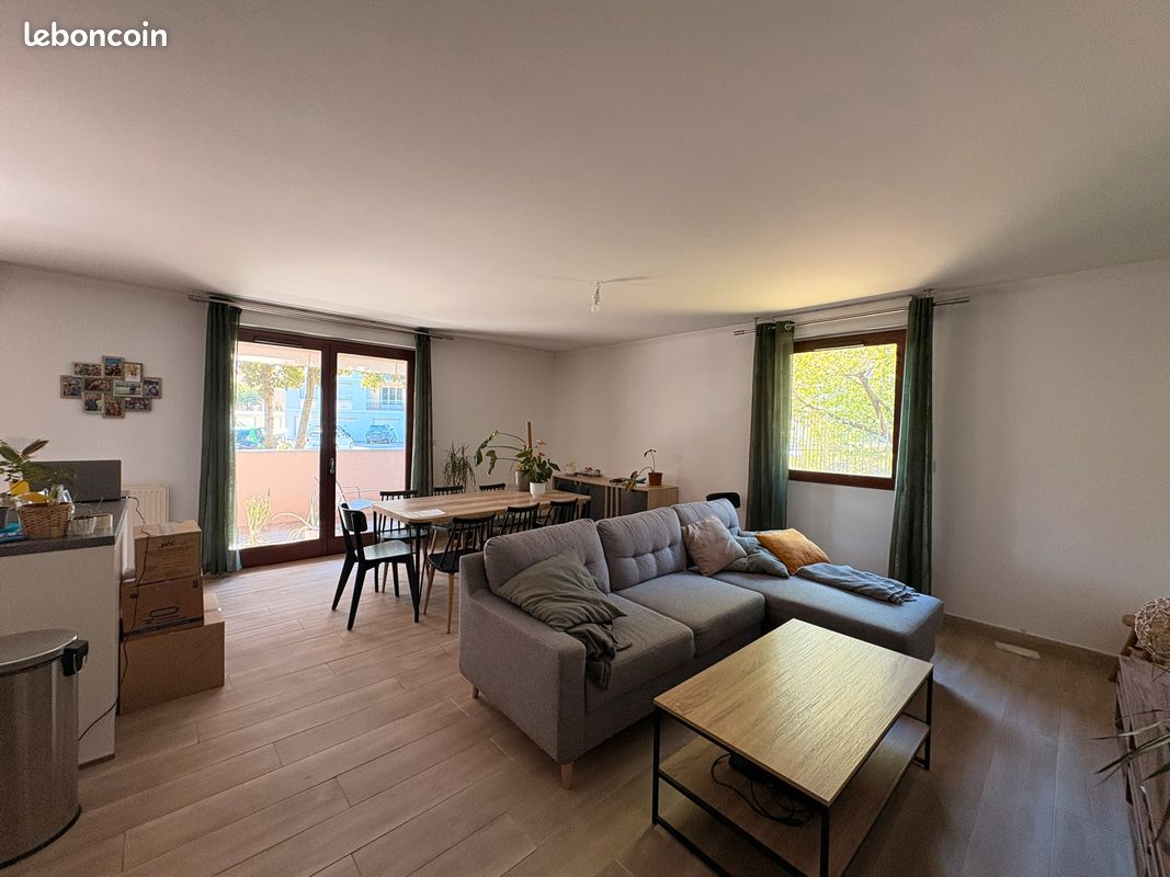 Appartement 3 pièces 75 m² · à L'Arbresle · 75 m² · 990 €