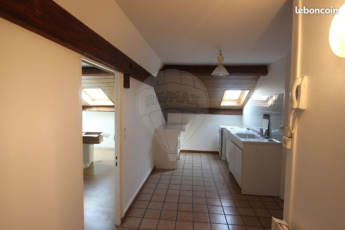 Appartement 1 pièce 28 m² · à Chalon-sur-Saône · 28 m² · 395 €