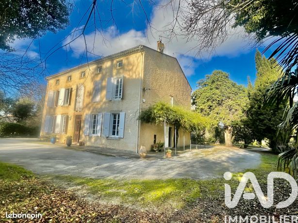 Propriété 11 pièces 411 m²