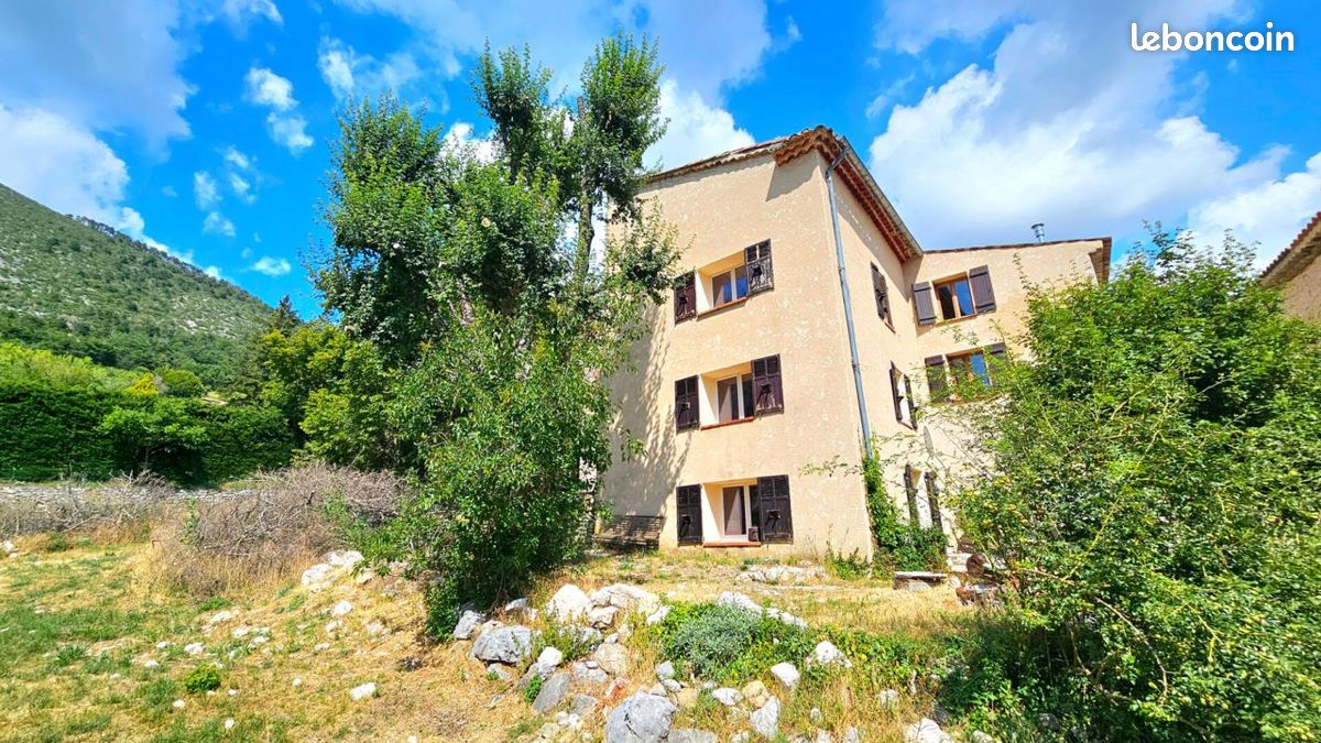 Maison 6 pièces 160 m² · à Bargème · 160 m² · 360 000 €