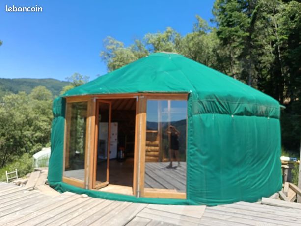 Yourte 38m2 Lozère