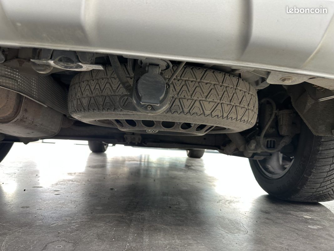 Renault espace v 1.6 dci 160cv initiale paris edc (image 20)