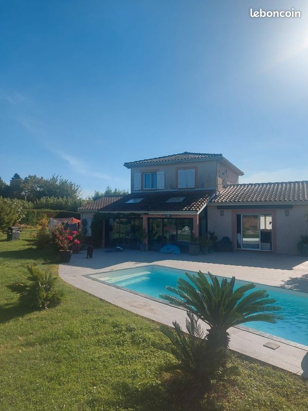 Maison 7 pièces 138 m² · à Gargas · 138 m² · 369 000 €