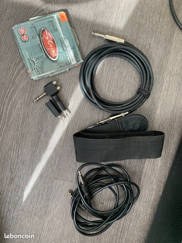 Ampli + Guitare + micro + accessoires (image 5)