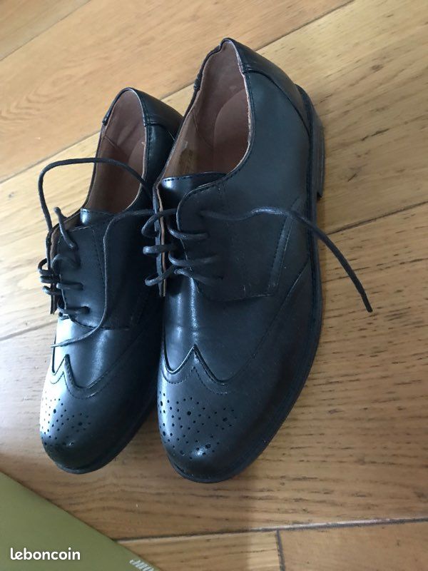 Paire neuve jamais portée mocassin tout cuir (image 2)