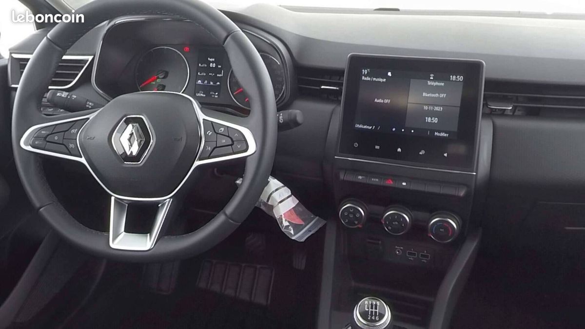 Renault clio tce 90 equilibre (image 29)