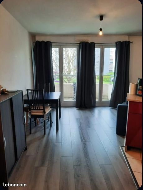 Appartement 3 pièces 51 m² · à Corbeil-Essonnes · 51 m² · 980 €/mois
