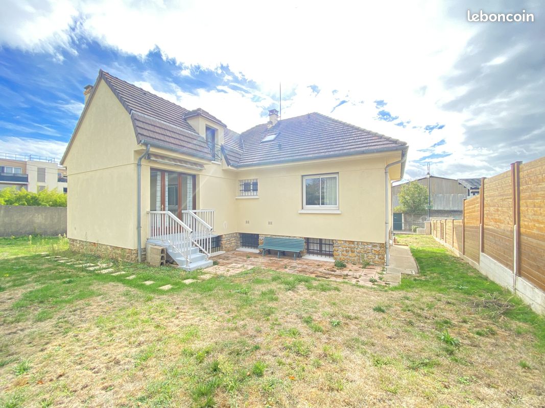 Maison 7 pièces 190 m² · à La Ville-du-Bois · 190 m² · 415 000 €