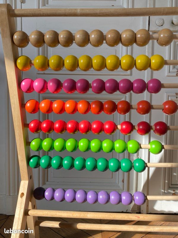 Table boulier en bois ronde pour enfants