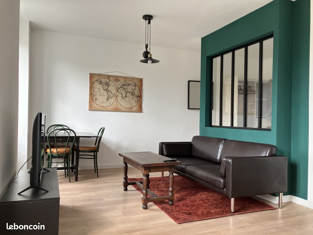 Immeuble 5 pièces 98 m² · à Martigné-Ferchaud · 98 m² · 250 800 €
