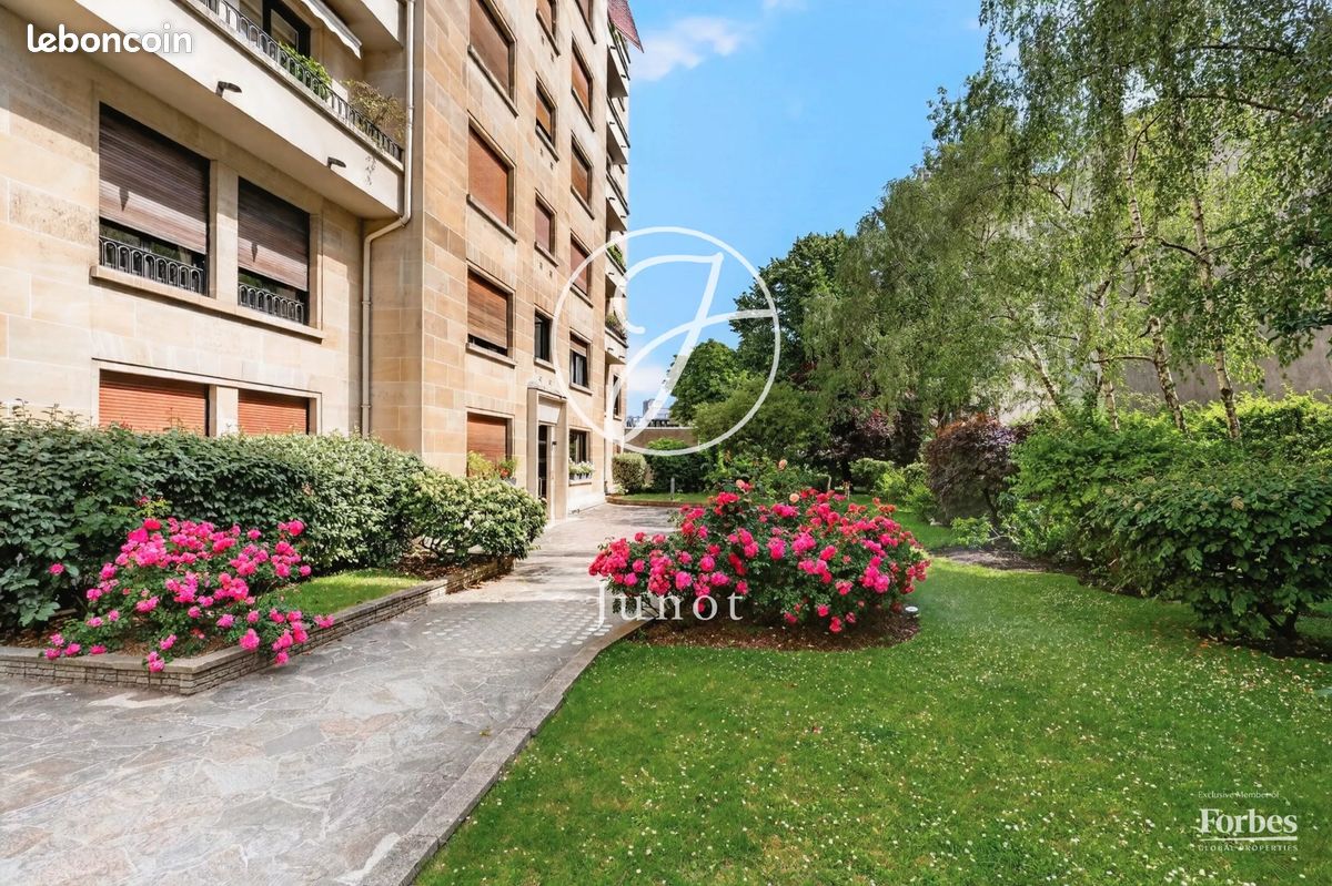 Appartement 5 pièces 119 m² · à Paris · 119 m² · 1 350 000 €