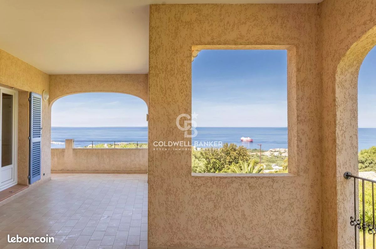 Maison 3 pièces 116 m² · à Monticello · 116 m² · 1 050 000 €
