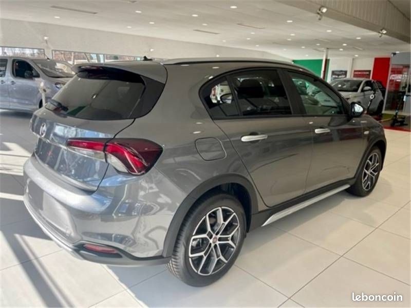 Fiat Tipo Cross 5 Portes 1.6 Multijet 130 ch S&S Plus (image 3)