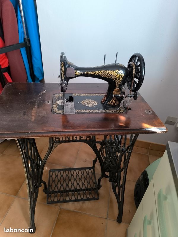 Machine à coudre (image 1)