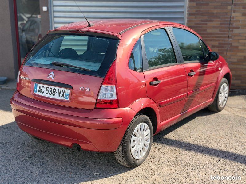 Citroën C3 1.4 HDi 70 CH FINITION FURIO 190,000 KM GARANTI 3 MOIS / RÉGULATEUR DE VITESSE / DEUX CLEFS / VITRES ELECTRIQUE / RÉVISION À JOURS (image 5)