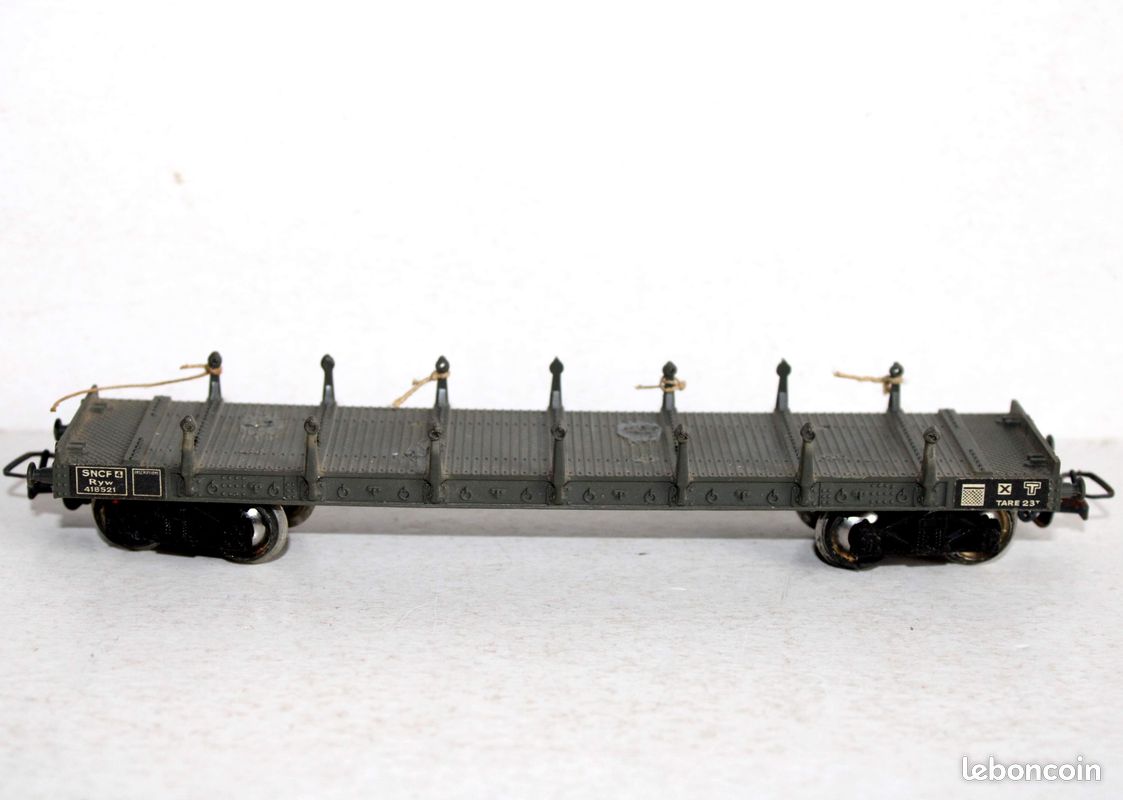 Wagon Plat à Ranchers Jouef SNCB 677800 – Échelle HO – Neuf